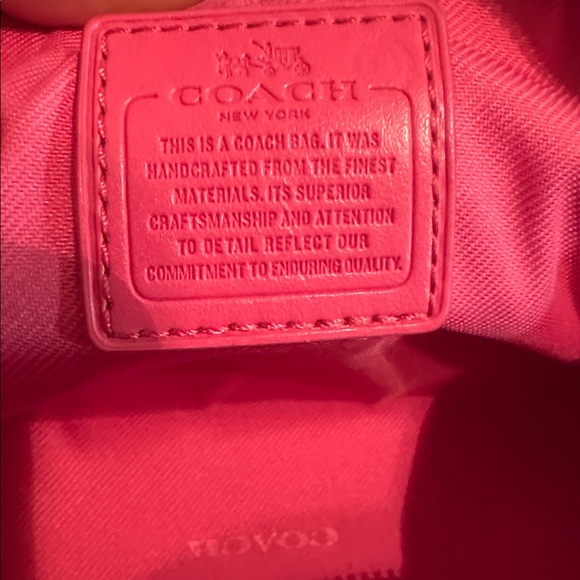Coach Pink Women's make up bag - Picture 8 of 12